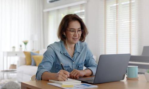 Interdisciplinary Studies Student Working on Homework 